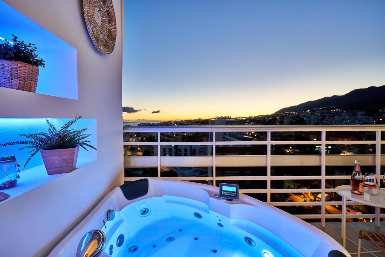 Sunset Beach Charming Apartment With Jacuzzi 托雷莫利诺斯 外观 照片