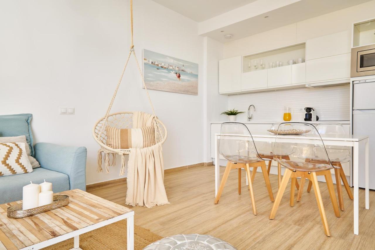 Sunset Beach Charming Apartment With Jacuzzi 托雷莫利诺斯 外观 照片
