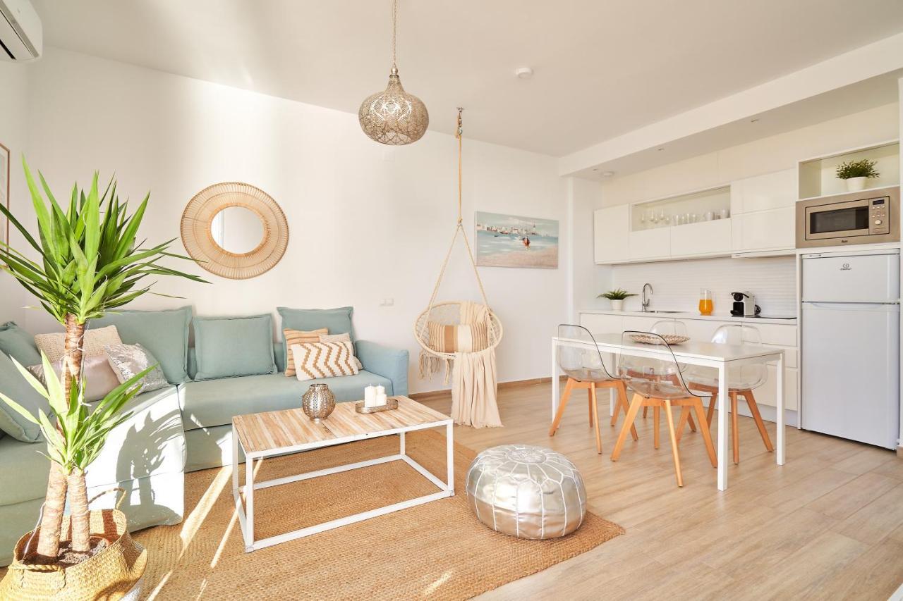 Sunset Beach Charming Apartment With Jacuzzi 托雷莫利诺斯 外观 照片