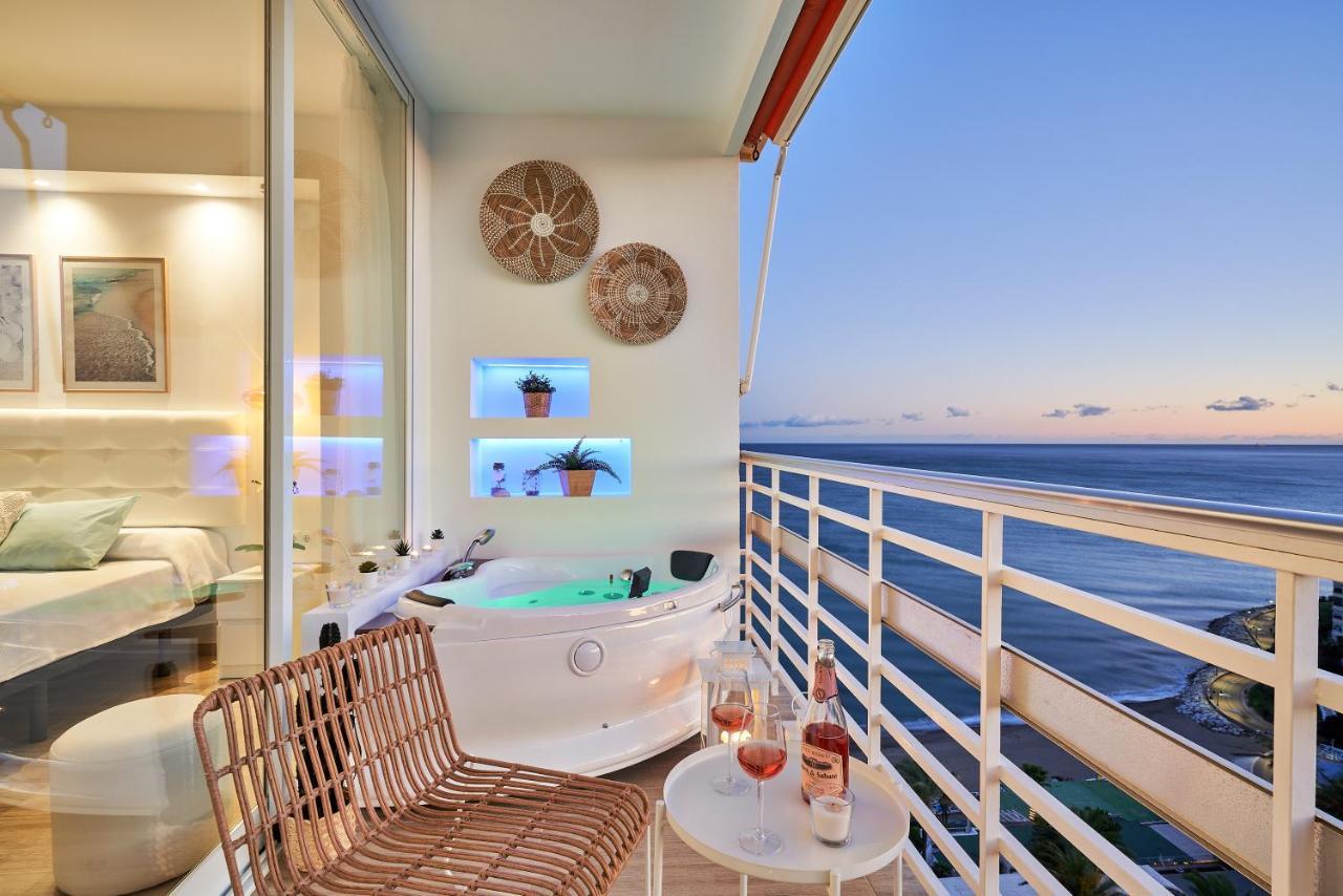 Sunset Beach Charming Apartment With Jacuzzi 托雷莫利诺斯 外观 照片