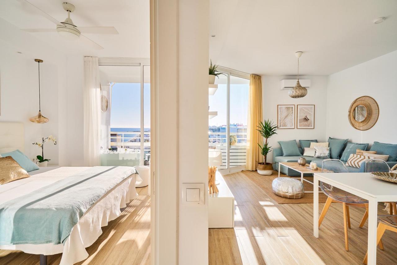 Sunset Beach Charming Apartment With Jacuzzi 托雷莫利诺斯 外观 照片