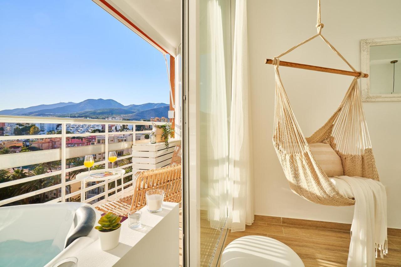 Sunset Beach Charming Apartment With Jacuzzi 托雷莫利诺斯 外观 照片